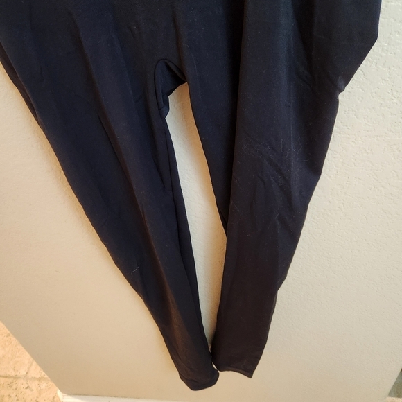 Assets by SPANX Maternity Black Leggings Tights 1X - Picture 8 of 10